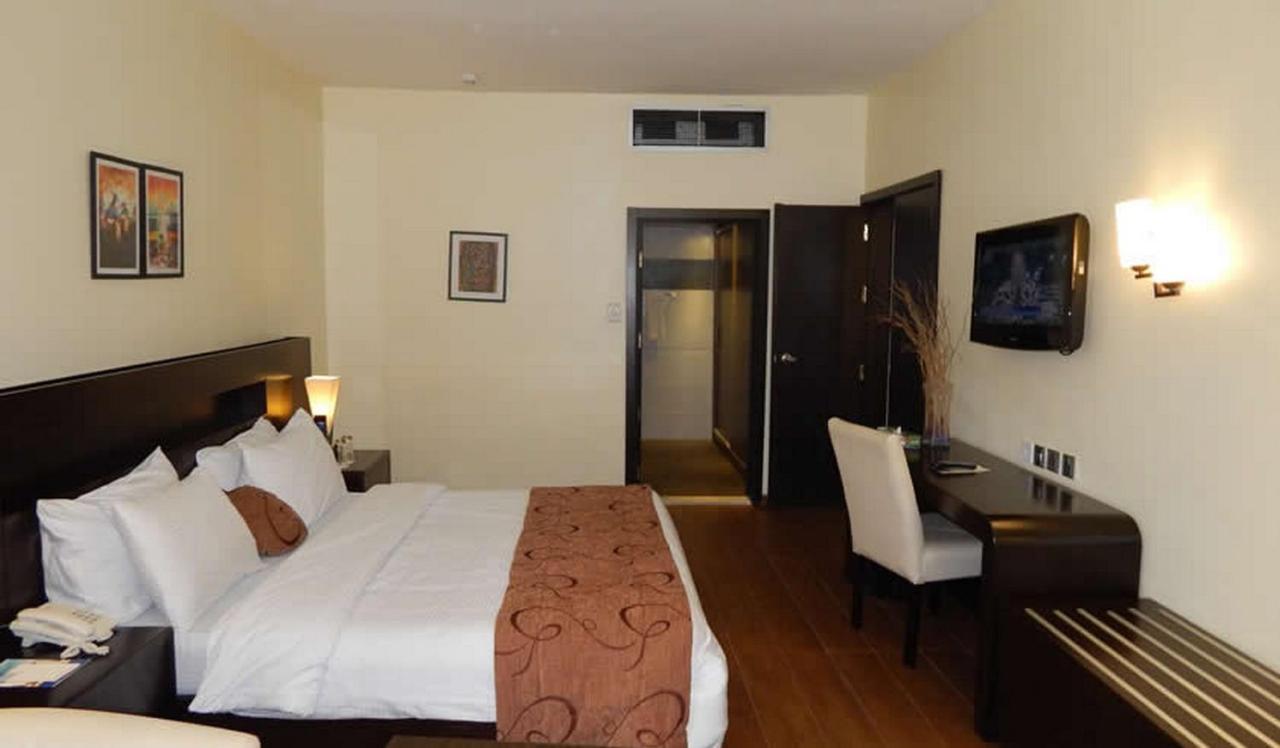 Room In Lodge - Hotel Presidential Port Harcourt Ngoại thất bức ảnh