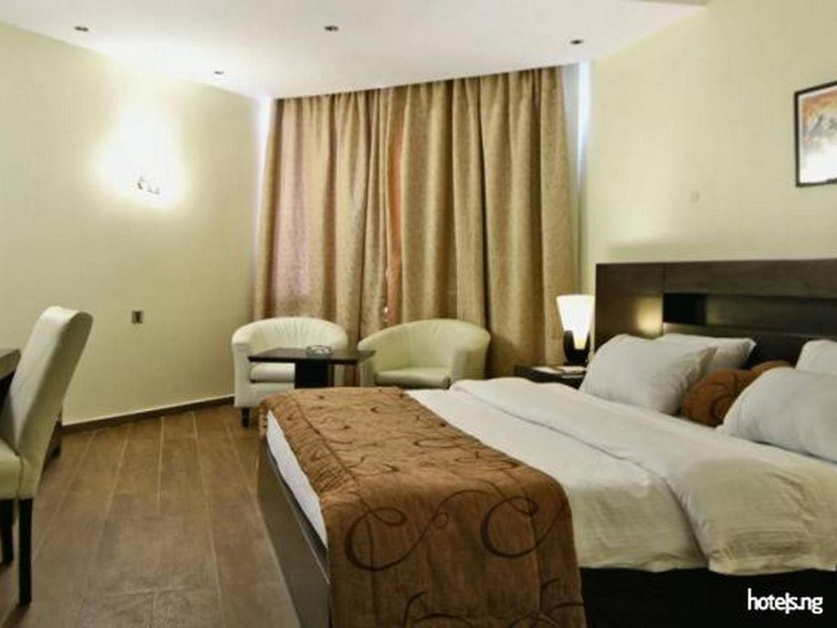 Room In Lodge - Hotel Presidential Port Harcourt Ngoại thất bức ảnh